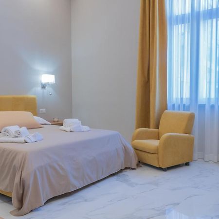Le Suite Crotone Extérieur photo