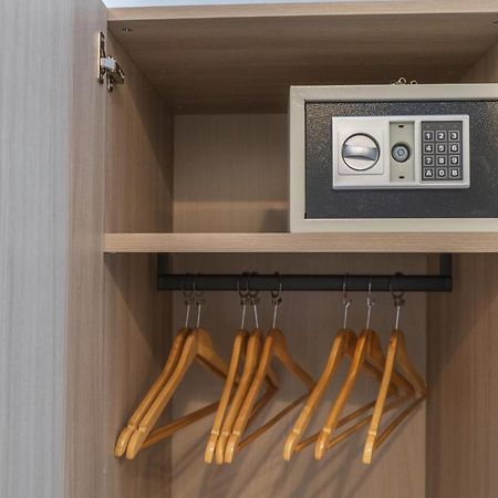 Le Suite Crotone Extérieur photo