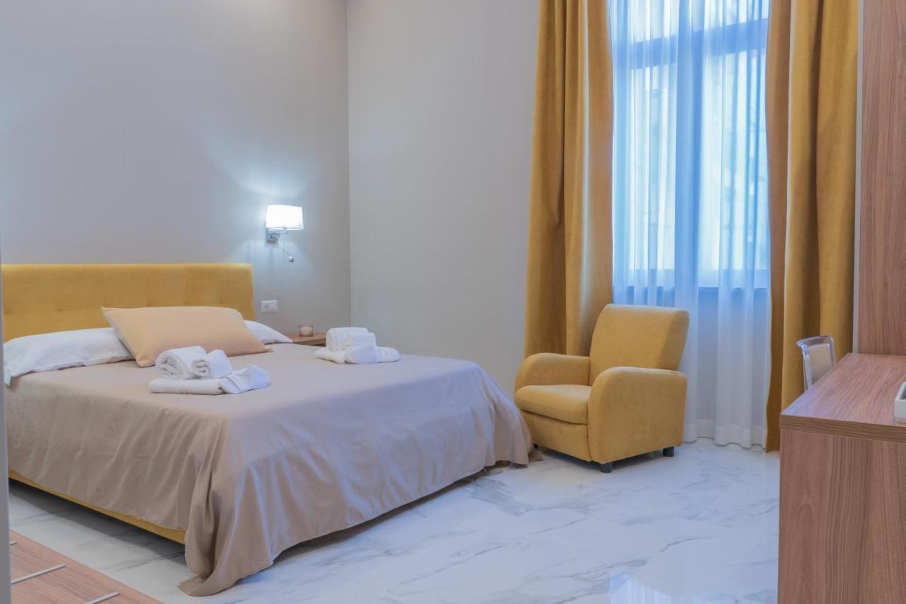 Le Suite Crotone Extérieur photo