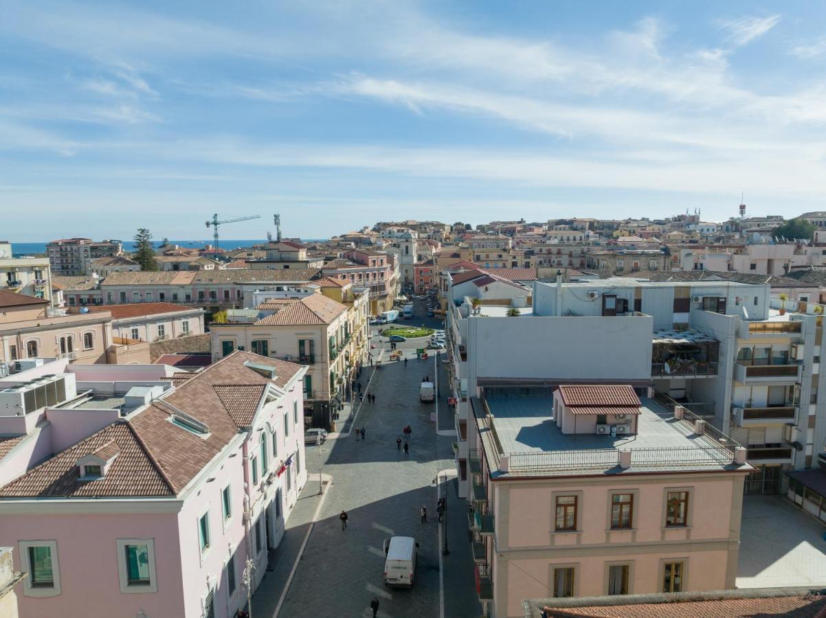 Le Suite Crotone Extérieur photo