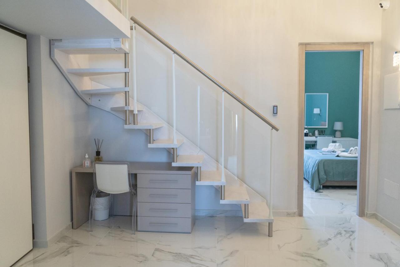 Le Suite Crotone Extérieur photo